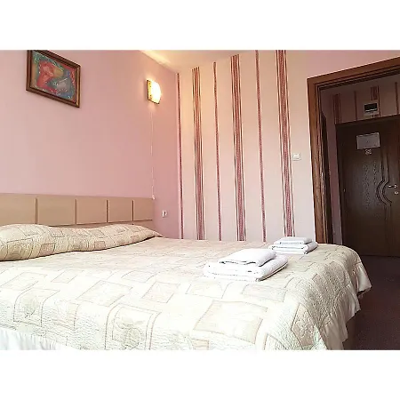 семеен сокол