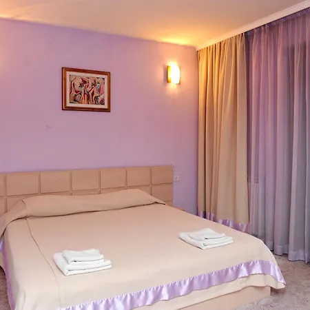 семеен сокол Hotel Sandanski