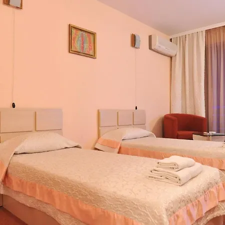 семеен сокол Hotel