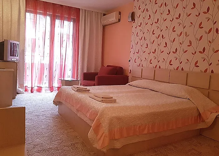 семеен сокол 酒店 桑丹斯基