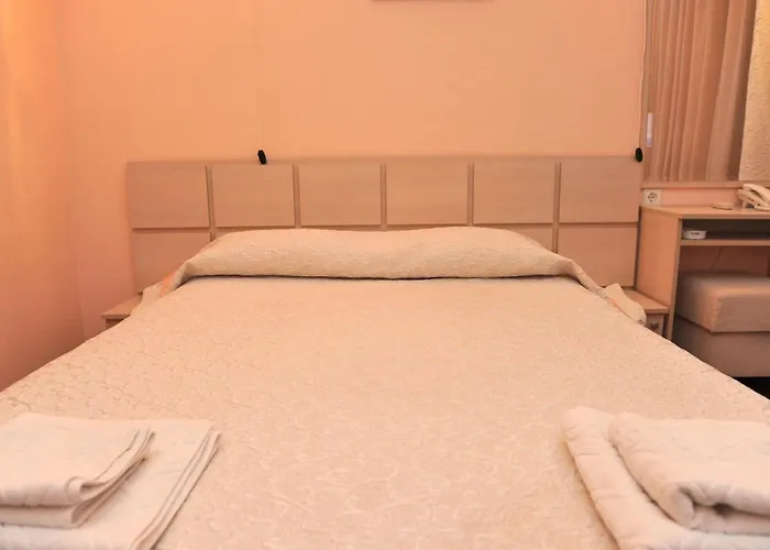 семеен сокол 酒店 3*