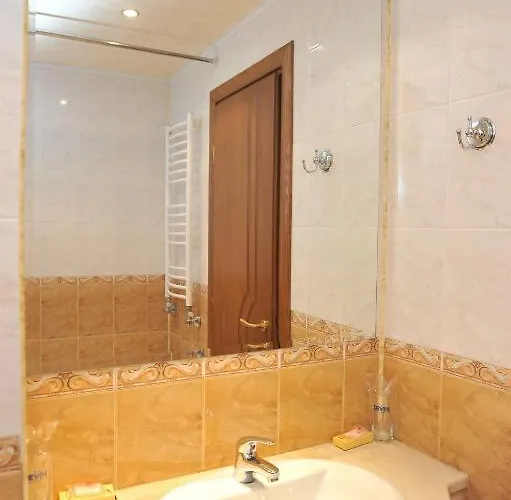 семеен сокол 3*