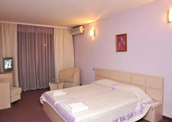 семеен сокол