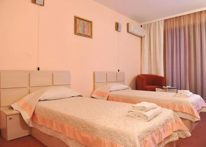 семеен сокол 호텔