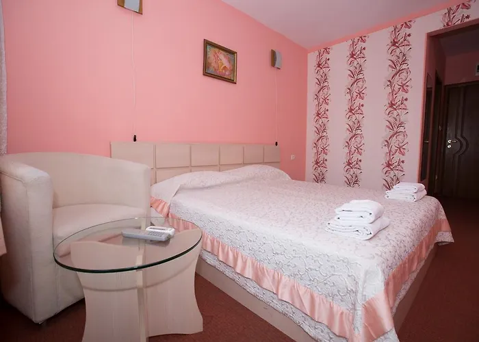 семеен сокол 3* 桑丹斯基