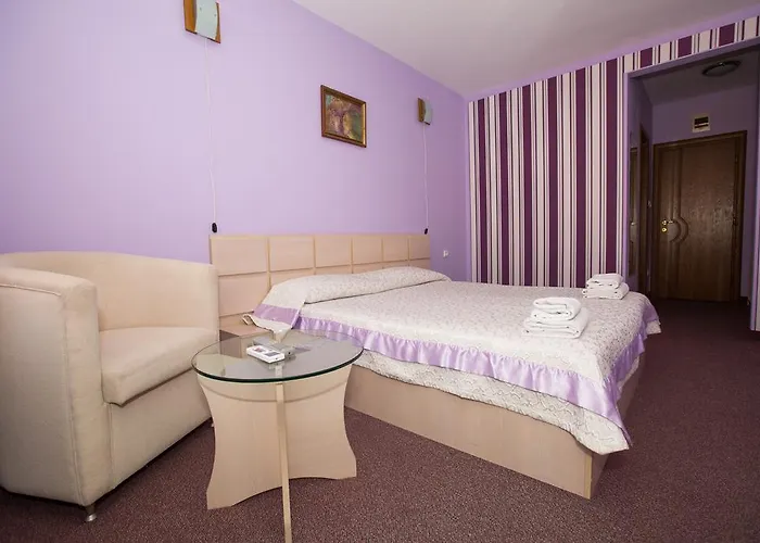 семеен сокол 酒店 桑丹斯基