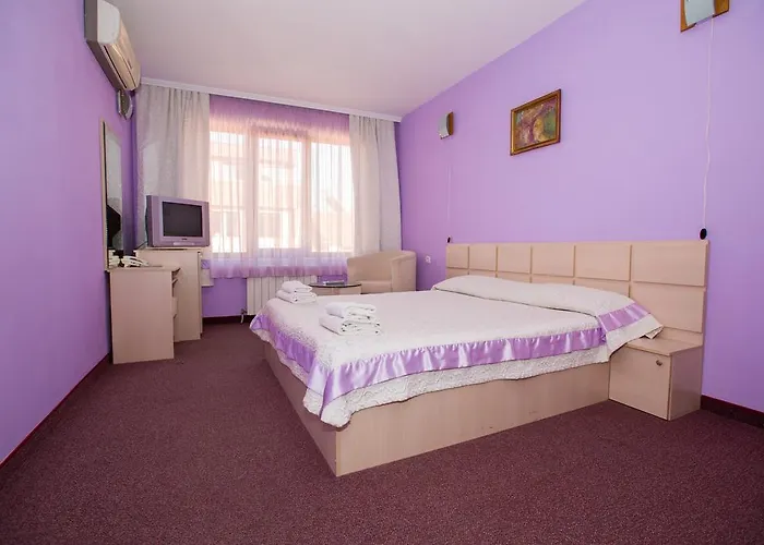 семеен сокол 호텔